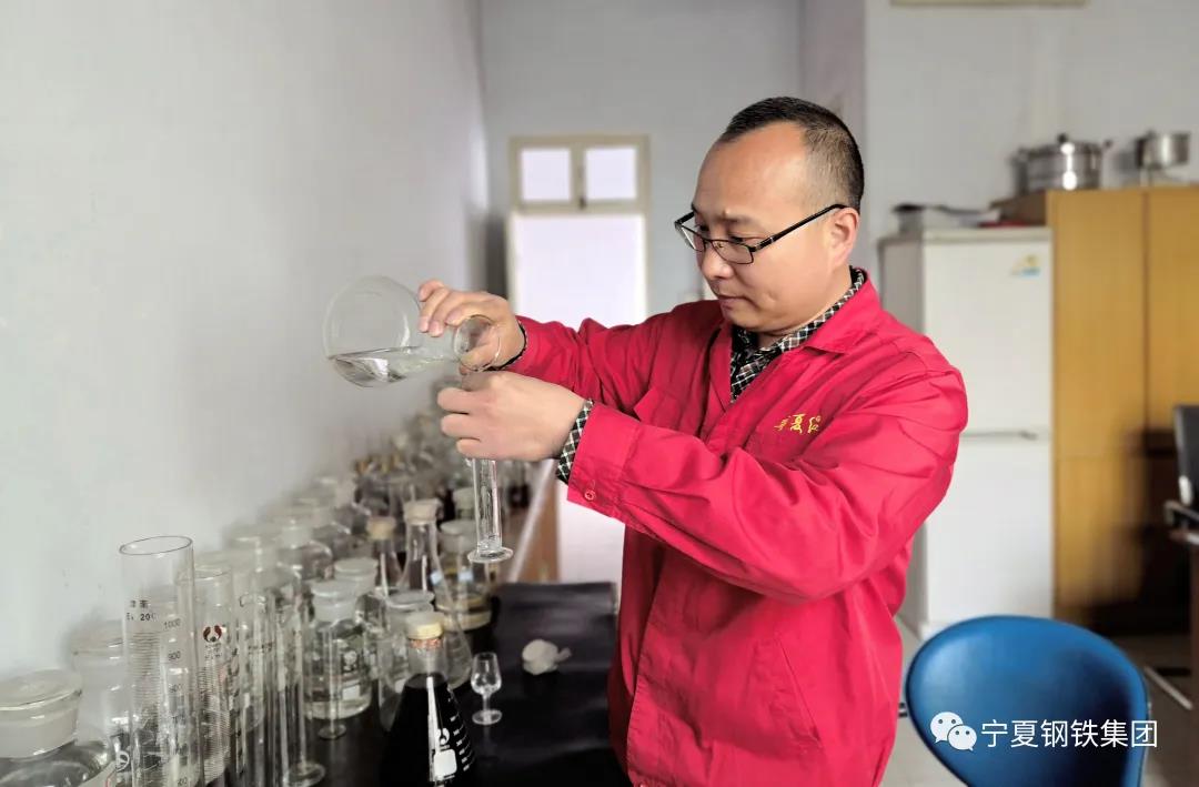 23年“以酒為伴，因酒結(jié)緣”的寧夏紅老羅